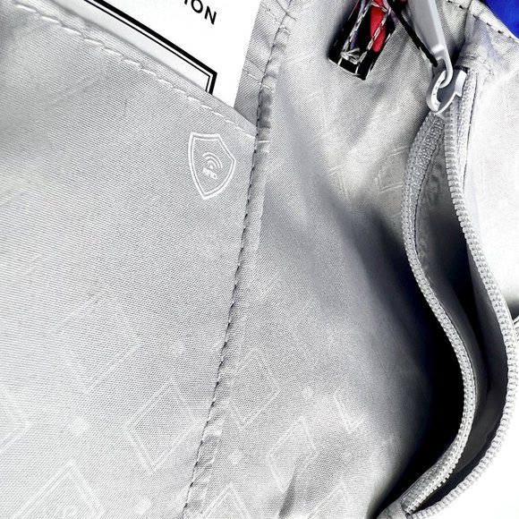 Vera Bradley Bags Nwt Vera Bradley Ultralight Rfid Bifold Wallet In